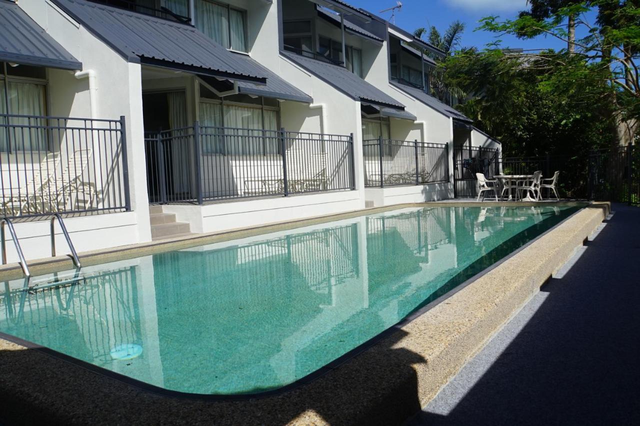 איירלי ביץ' Airlie Seaview Apartments מראה חיצוני תמונה